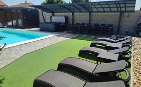 Tópart Apartmanok ***** Algyő